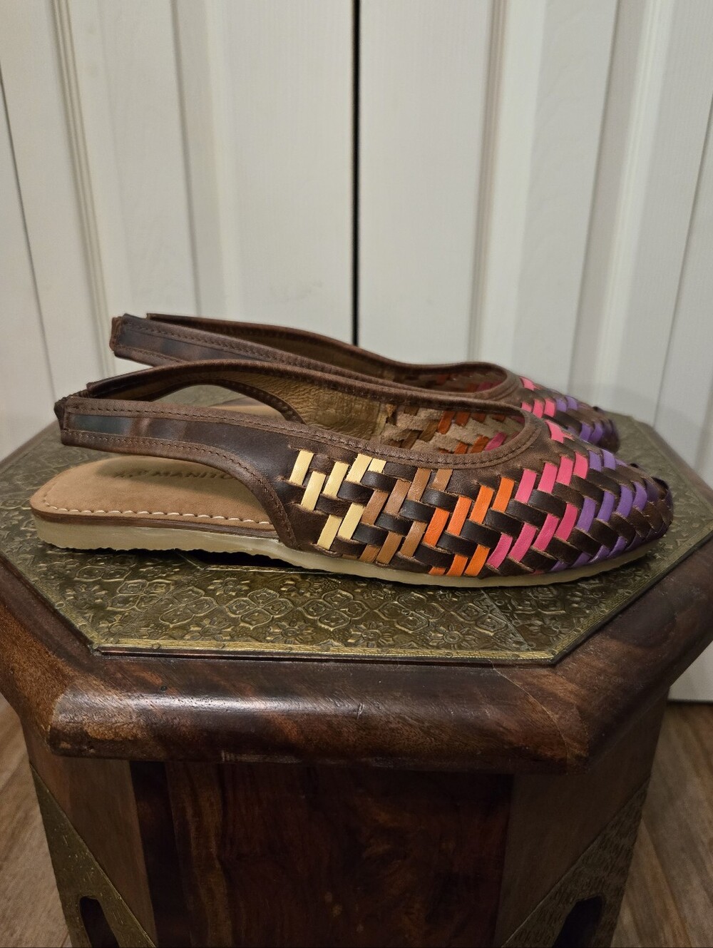 Manitobah Shoes Size 9